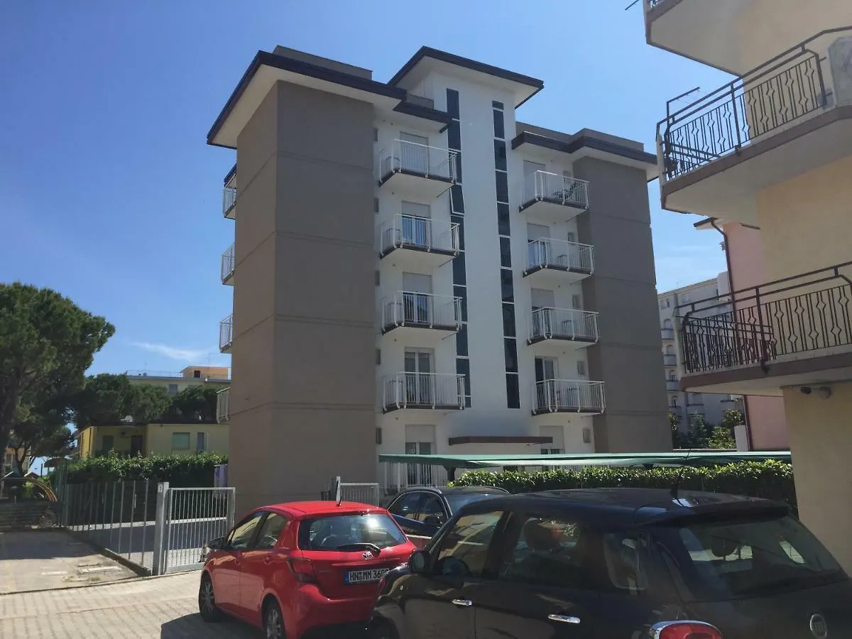 Residence Alba D'Oro - Genius 10 - Solo Famiglie E Coppie Lido di Jesolo