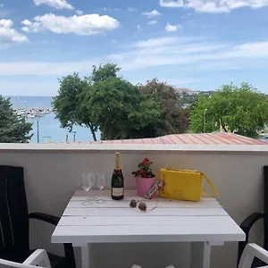 https://apartments-la-playa.in-istria.net